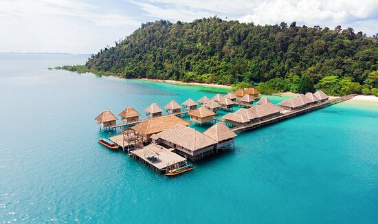 How to Budget Smartly for a Maldives Holiday Package